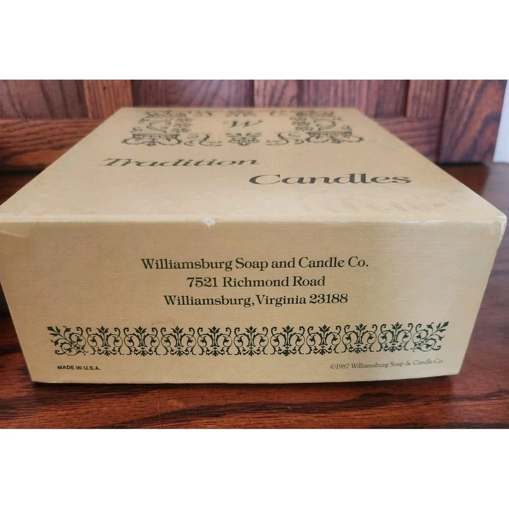 Vtg Williamsburg Soap And Candle Co. Tradition Candles 12 Total 8 Purple 4 Green